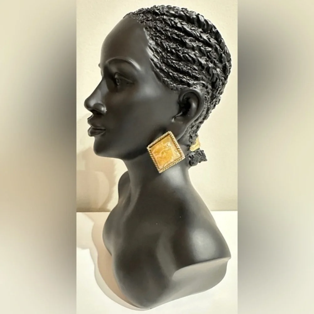 New Gold-Tone Square Earrings with Yellow Marble Resin